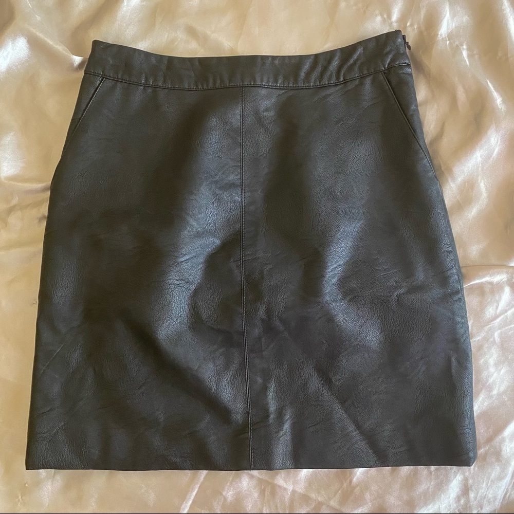Topshop Faux Leather Skirt Size 2